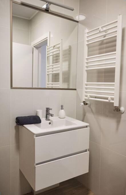 Eliza'S Apartment By Oasis Homes Oradea Dış mekan fotoğraf